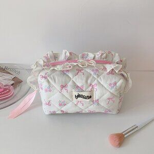 Make up bag